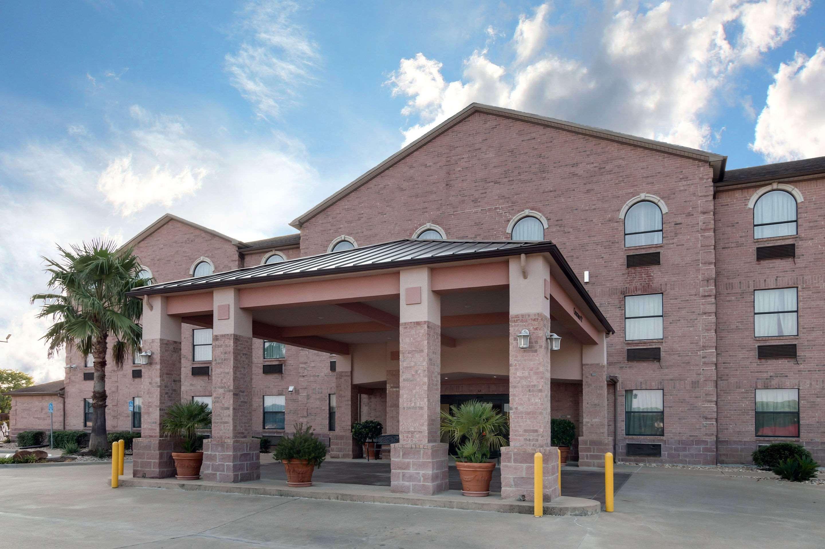 Quality Inn Buffalo Exterior photo